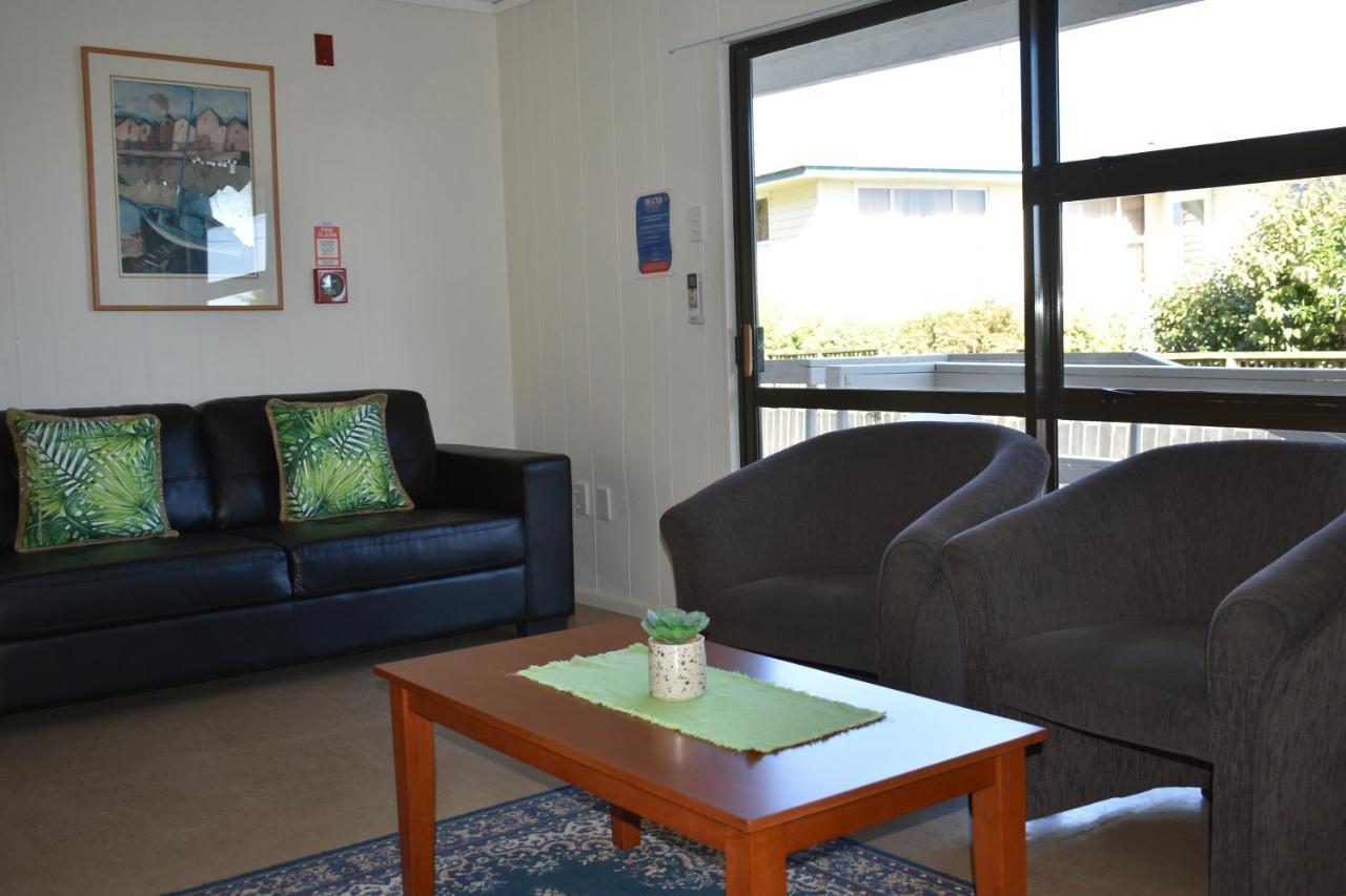 Moeraki Beach Motels Extérieur photo