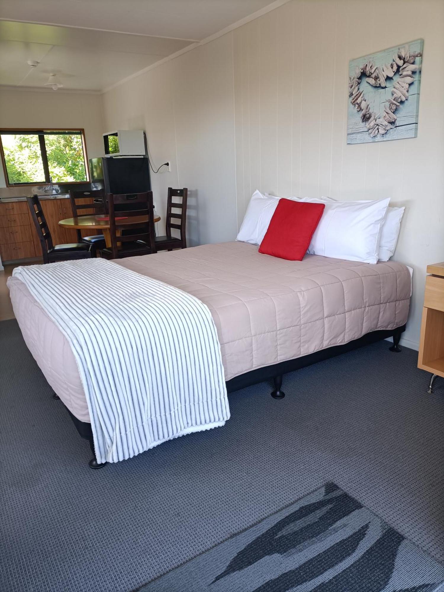 Moeraki Beach Motels Extérieur photo