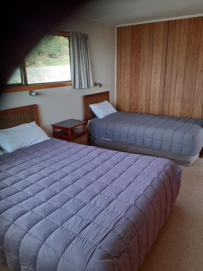 Moeraki Beach Motels Extérieur photo